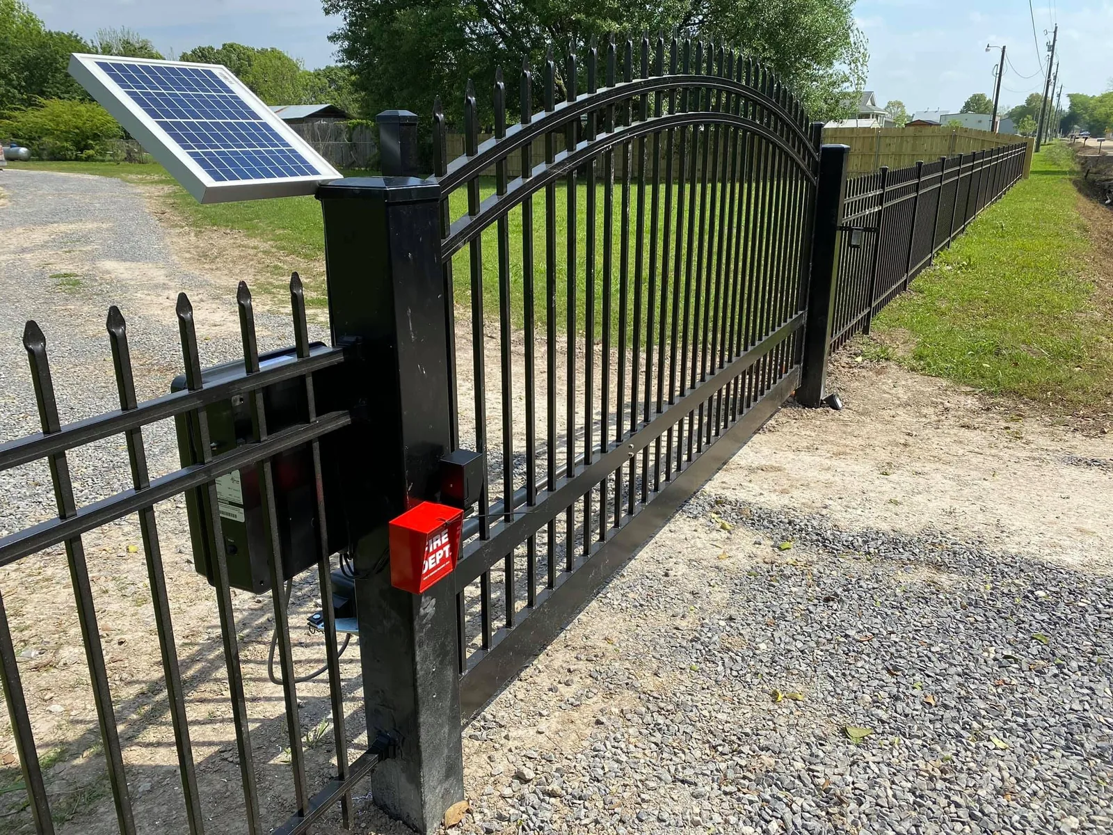 Solar-powered automatic gate installed by Ultimate Technologies